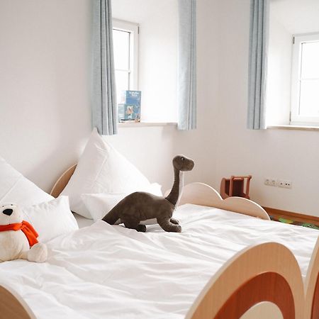 Black Horse Family Apartment - Barrierearm - Pfotenglueck - Familienzeit By Loewenherz Homes Stephanskirchen Zewnętrze zdjęcie